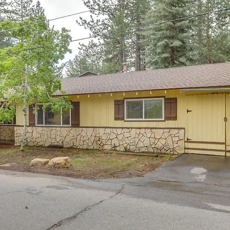Pet-Friendly South Lake Tahoe Home 2 Mi To Lake